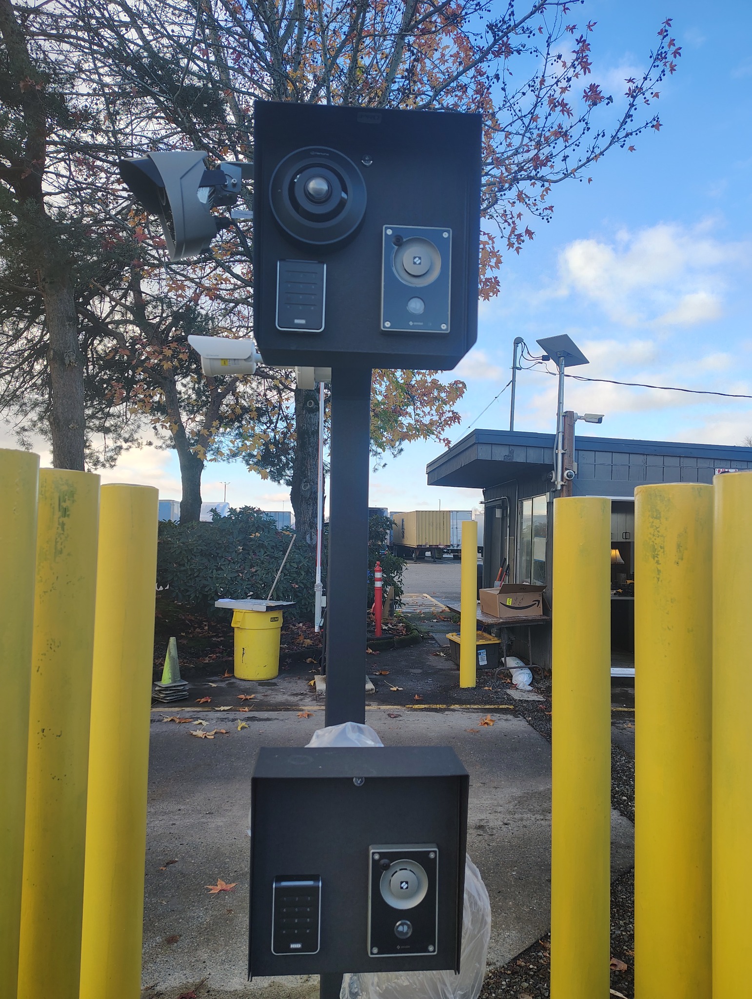Commercial access control station and low-voltage field wiring