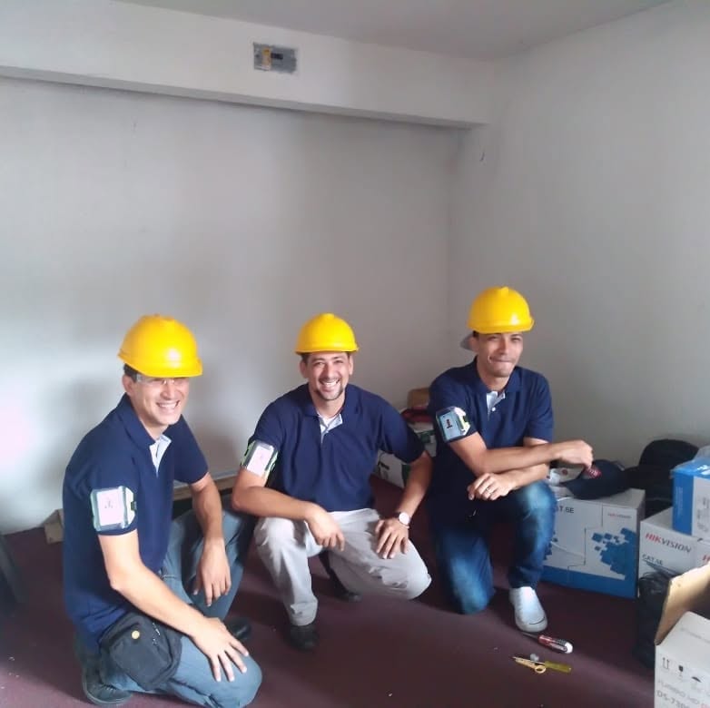 Technology field team coordinating a commercial installation
